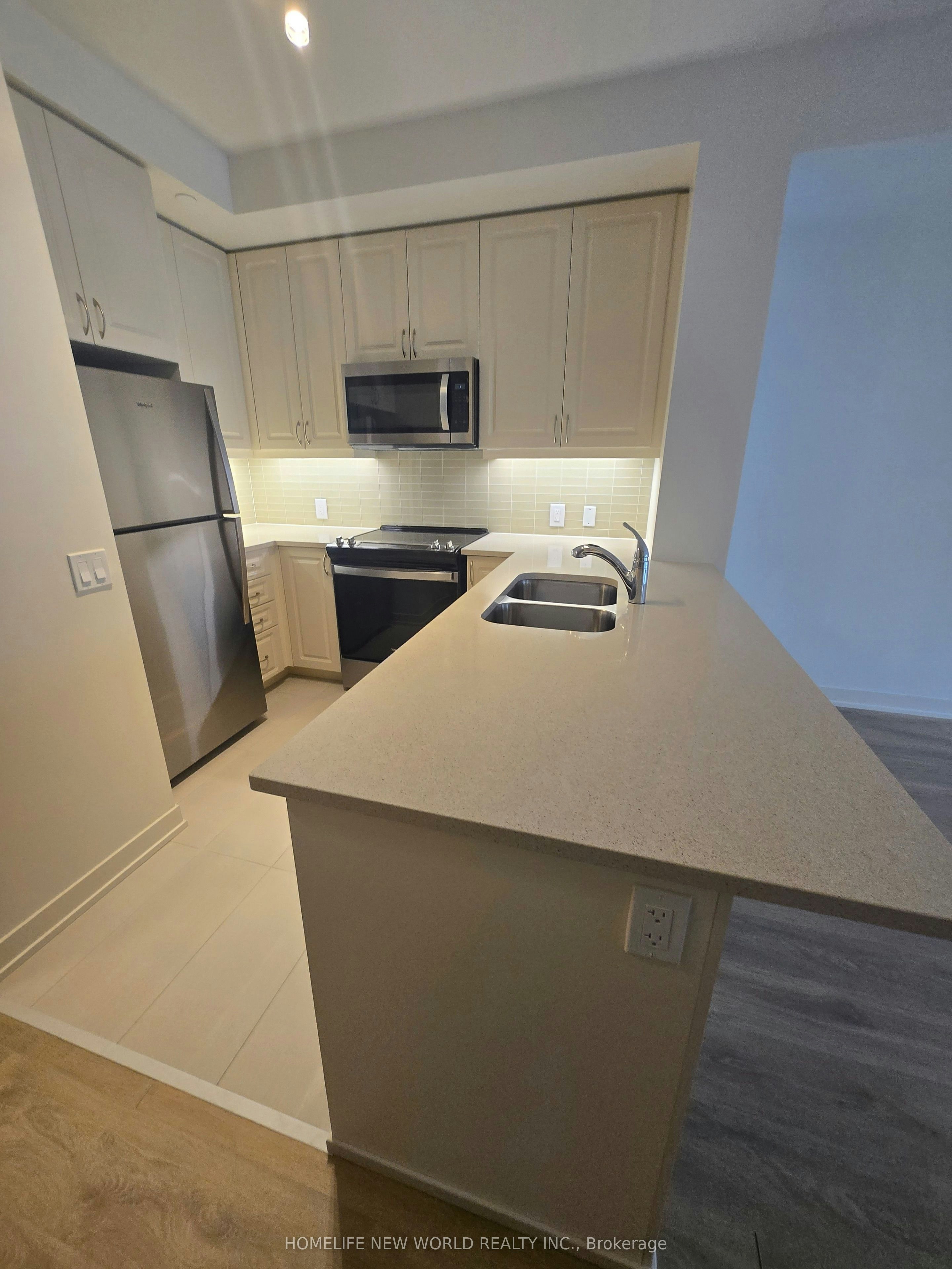 1912-4955 Yonge Street, Toronto, ON, M2N 0L8 - 10