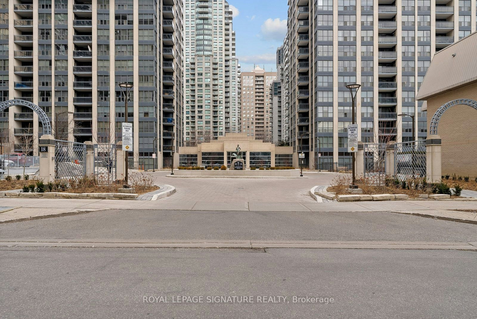 206-18 Hollywood Avenue, Toronto, ON, M2N 6P5 - 36