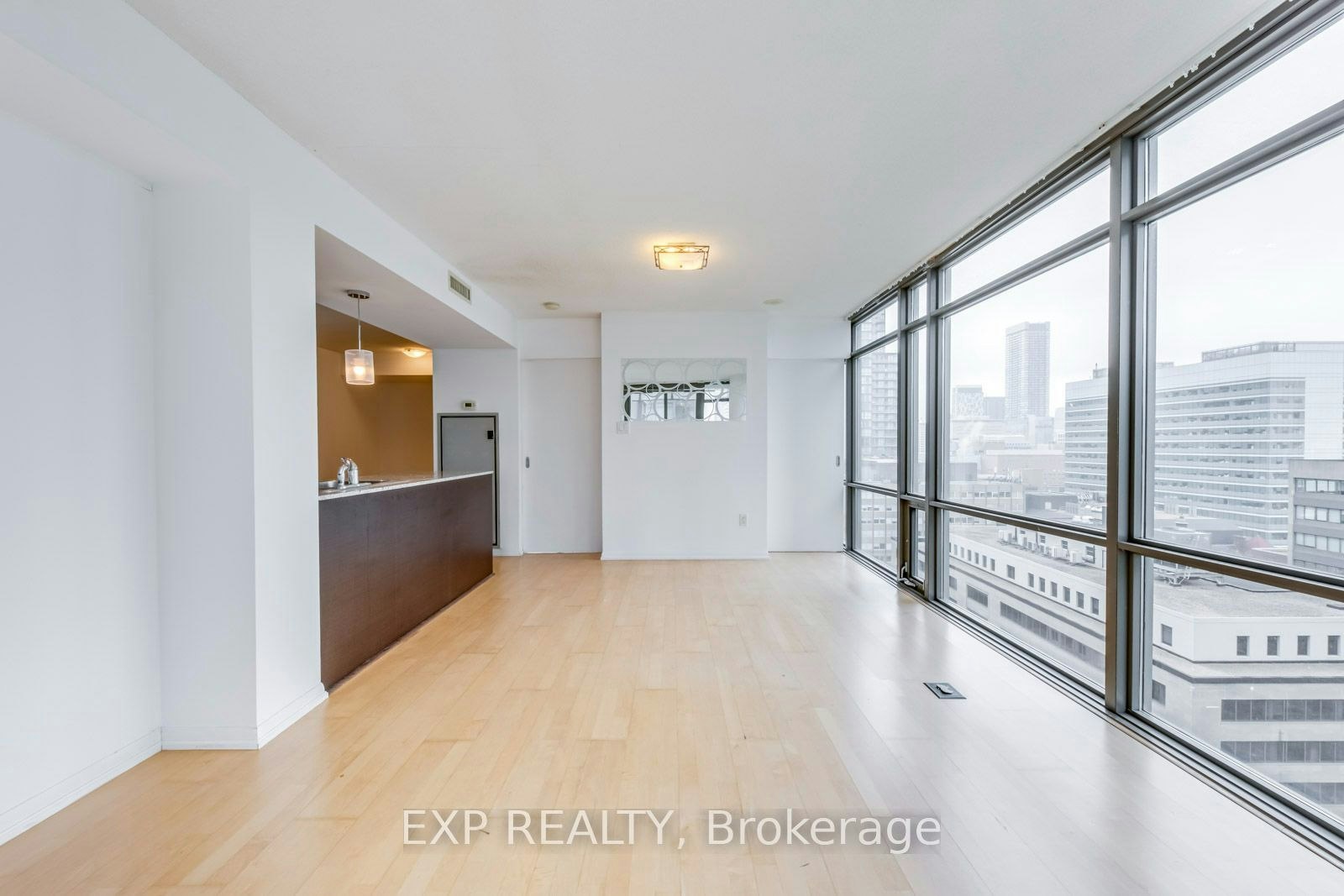 1502-38 Grenville Street, Toronto, ON, M4X 1A5 - 12
