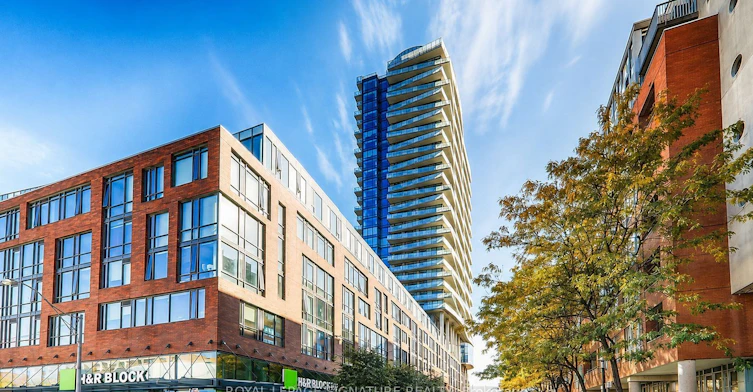 914-1 Market Street, Toronto, ON, M5E 0A2