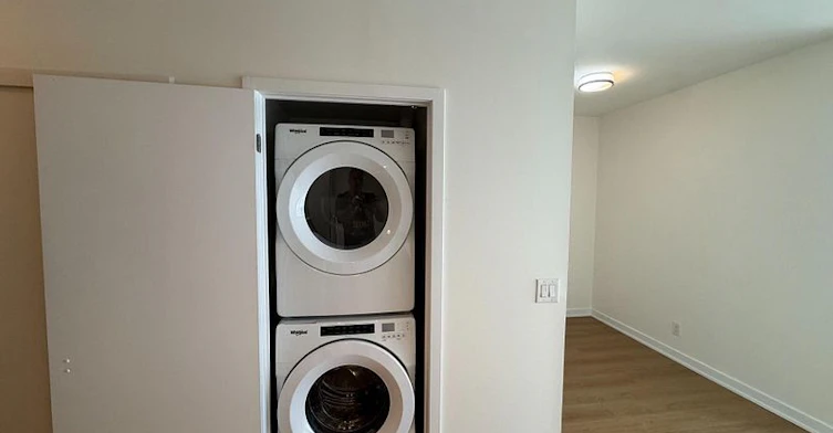 914-1 Market Street, Toronto, ON, M5E 0A2 - 21