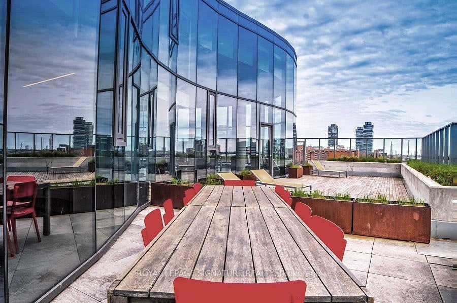 914-1 Market Street, Toronto, ON, M5E 0A2 - 3