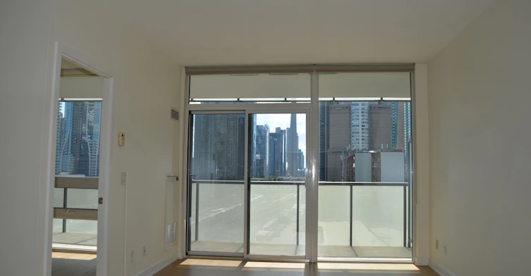 914-1 Market Street, Toronto, ON, M5E 0A2 - 7