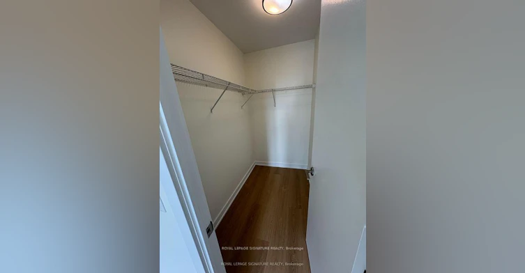 914-1 Market Street, Toronto, ON, M5E 0A2 - 27
