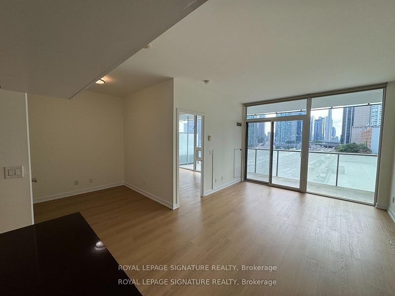 914-1 Market Street, Toronto, ON, M5E 0A2 - 22