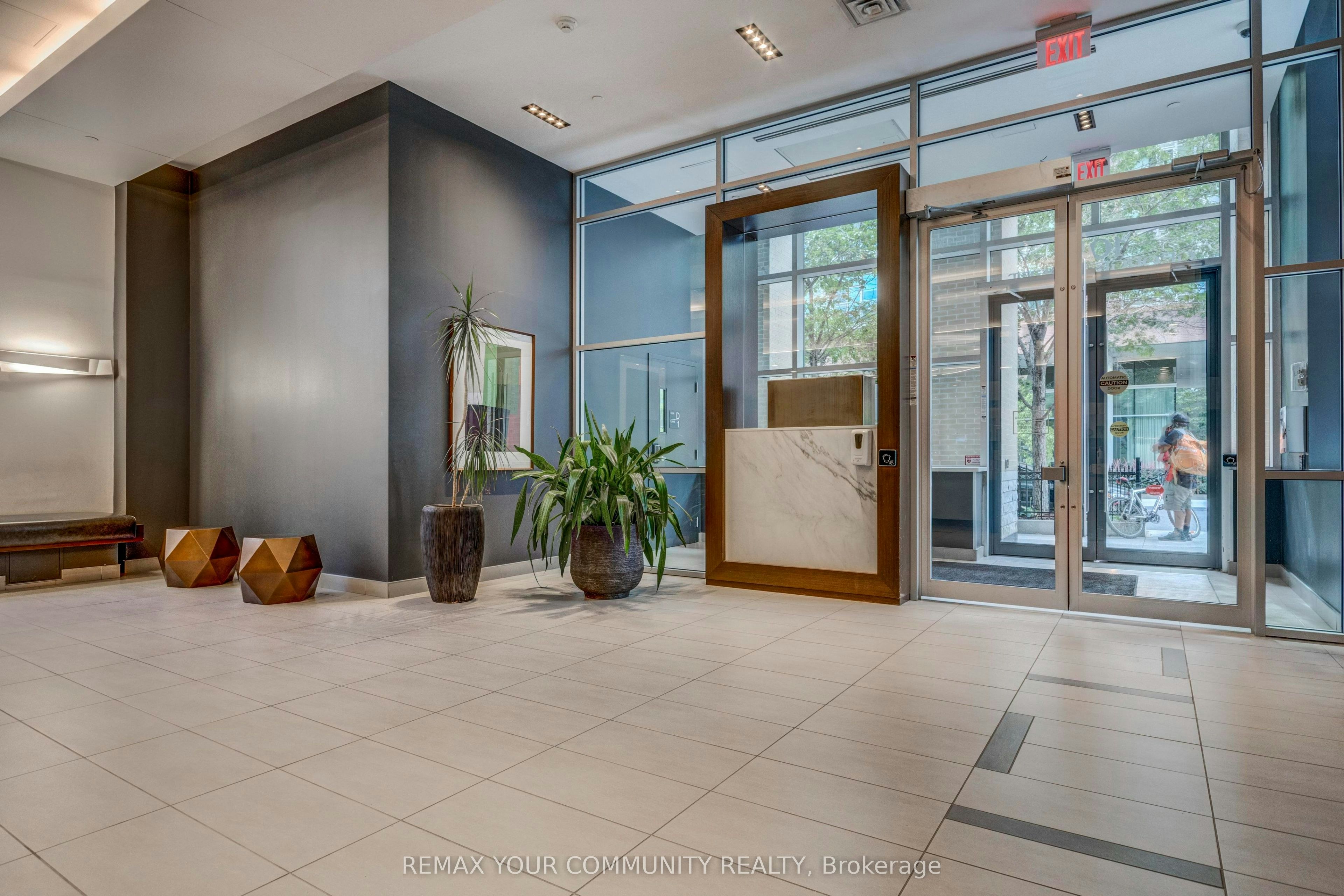 501-105 George Street, Toronto, ON, M5A 2N4 - 3