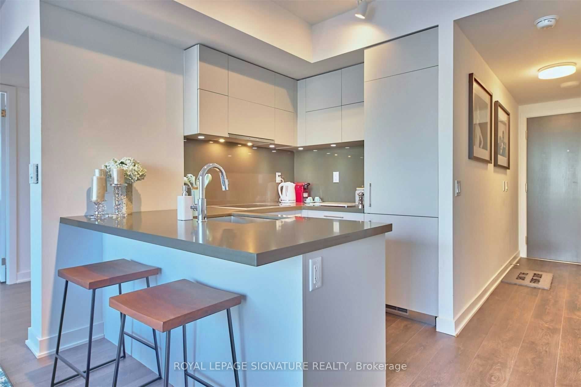 1004-188 Cumberland Street, Toronto, ON, M5R 0B6 - 9