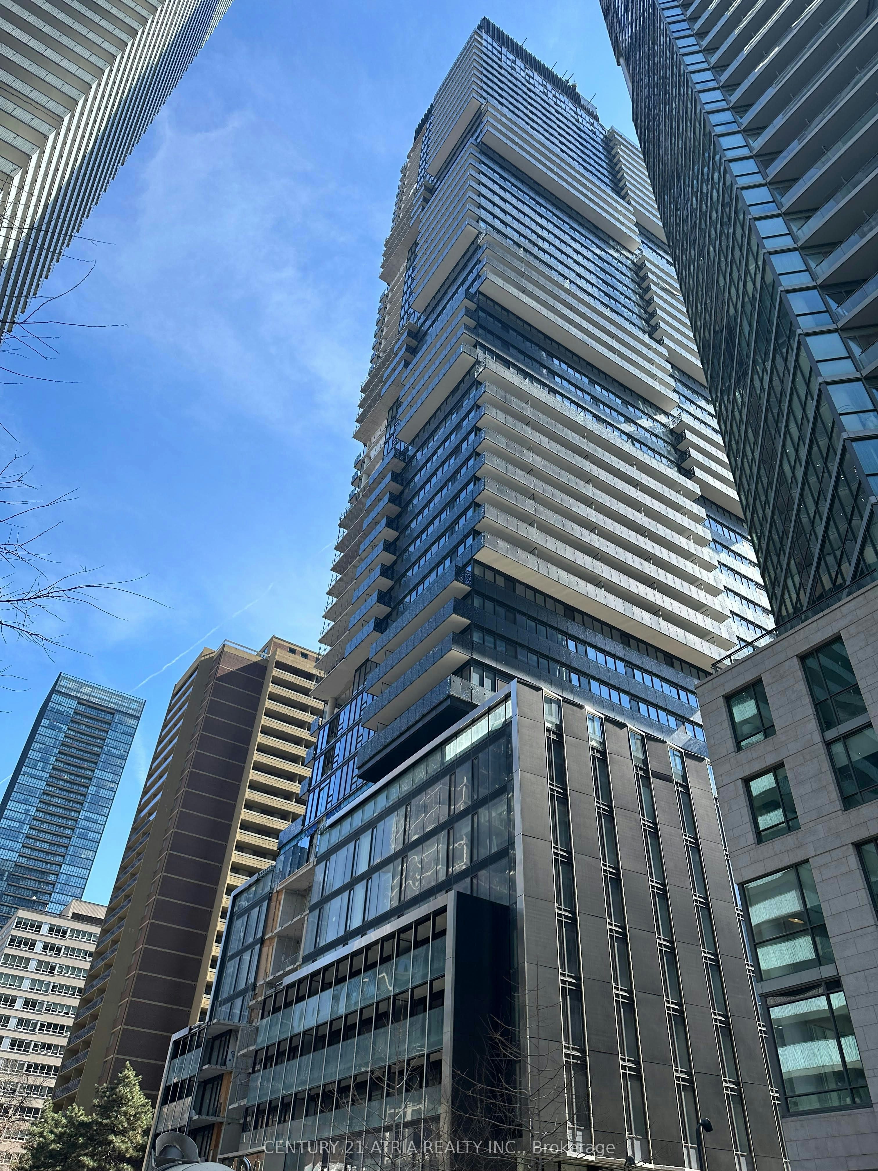 3010-55 Charles Street E, Toronto, ON, M4Y 0J1 - 3