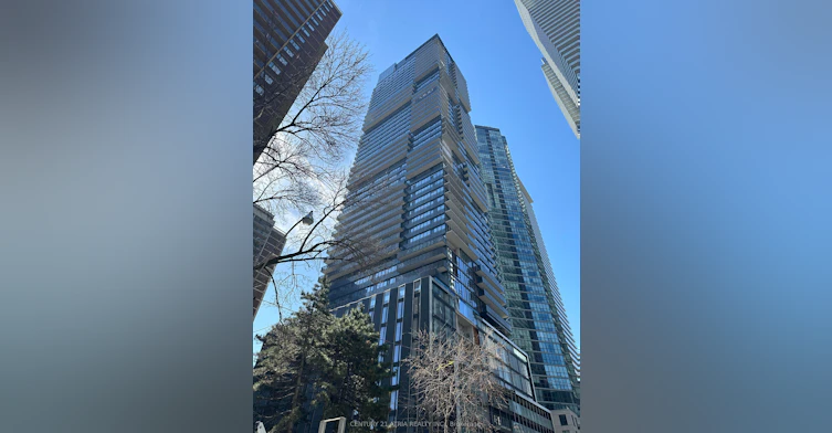 3010-55 Charles Street E, Toronto, ON, M4Y 0J1 - 2