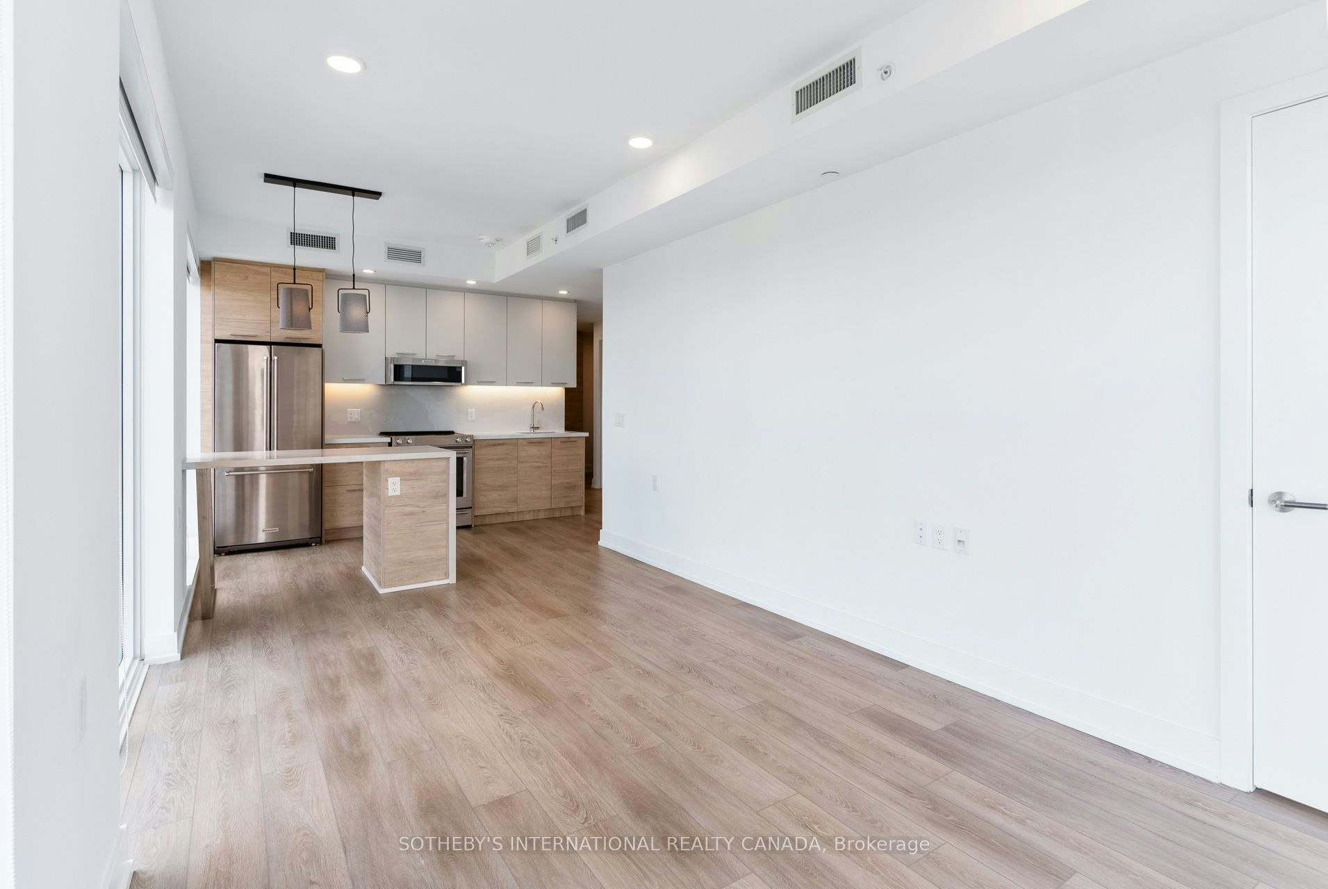 3410-200 Redpath Avenue, Toronto, ON, M4P 0E6 - 2