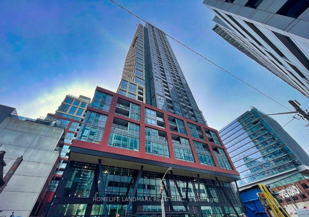 1318-108 Peter Street, Toronto, ON, M5V 0W2