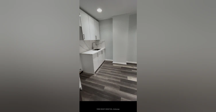 2-600 Church Street, Toronto, ON, M4Y 2E7 - 8