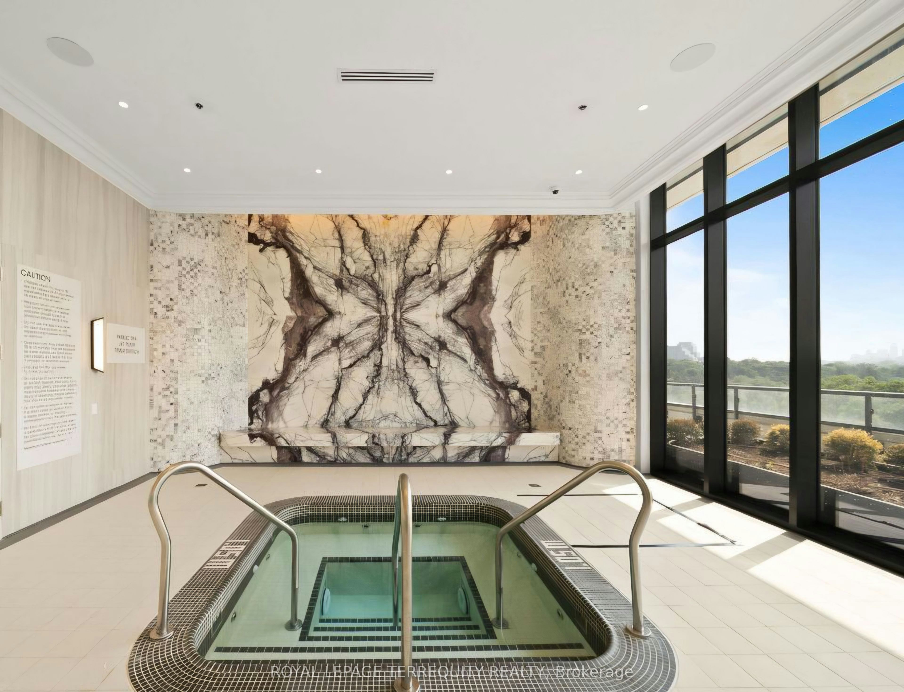 1106-10 Inn ON The Park Drive, Toronto, ON, M3C 0P9 - 25