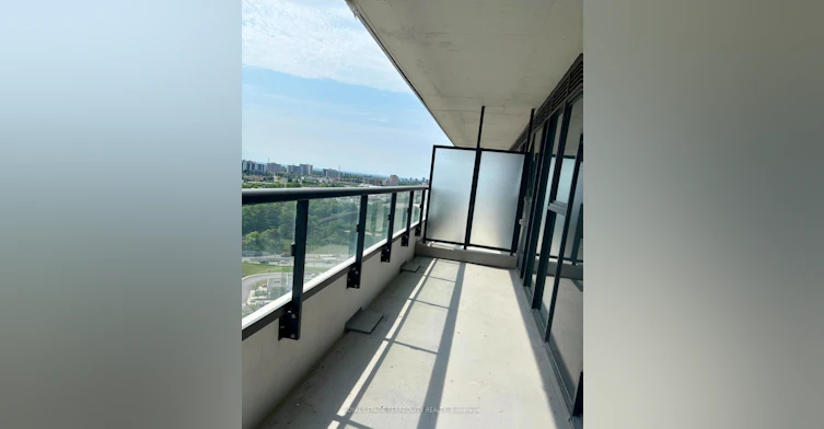 1106-10 Inn ON The Park Drive, Toronto, ON, M3C 0P9 - 27
