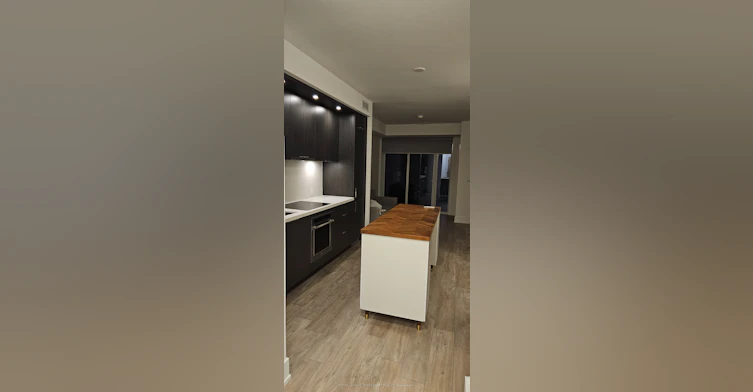 1106-10 Inn ON The Park Drive, Toronto, ON, M3C 0P9 - 13