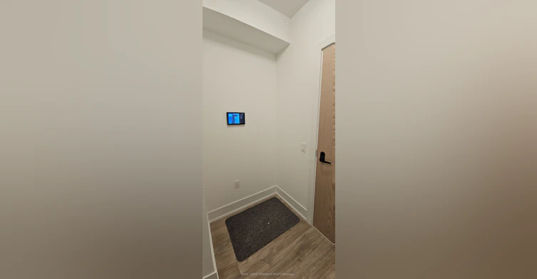 1106-10 Inn ON The Park Drive, Toronto, ON, M3C 0P9 - 4