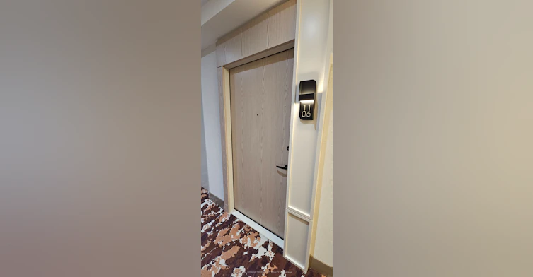 1106-10 Inn ON The Park Drive, Toronto, ON, M3C 0P9 - 2