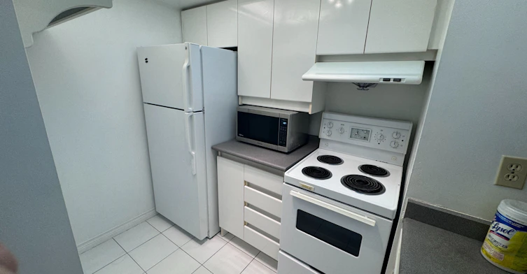 907-736 Bay Street, Toronto, ON, M5G 2M4 - 4