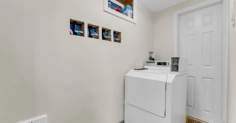 MAIN-314 Atlas Avenue, Toronto, ON, M6C 3P9 - 34