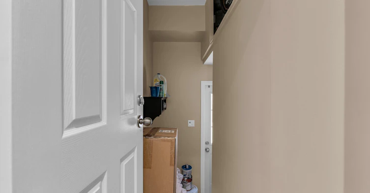 MAIN-314 Atlas Avenue, Toronto, ON, M6C 3P9 - 31
