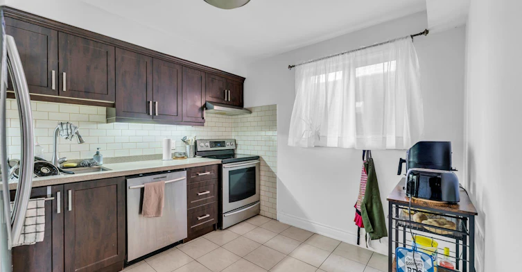 MAIN-314 Atlas Avenue, Toronto, ON, M6C 3P9 - 9
