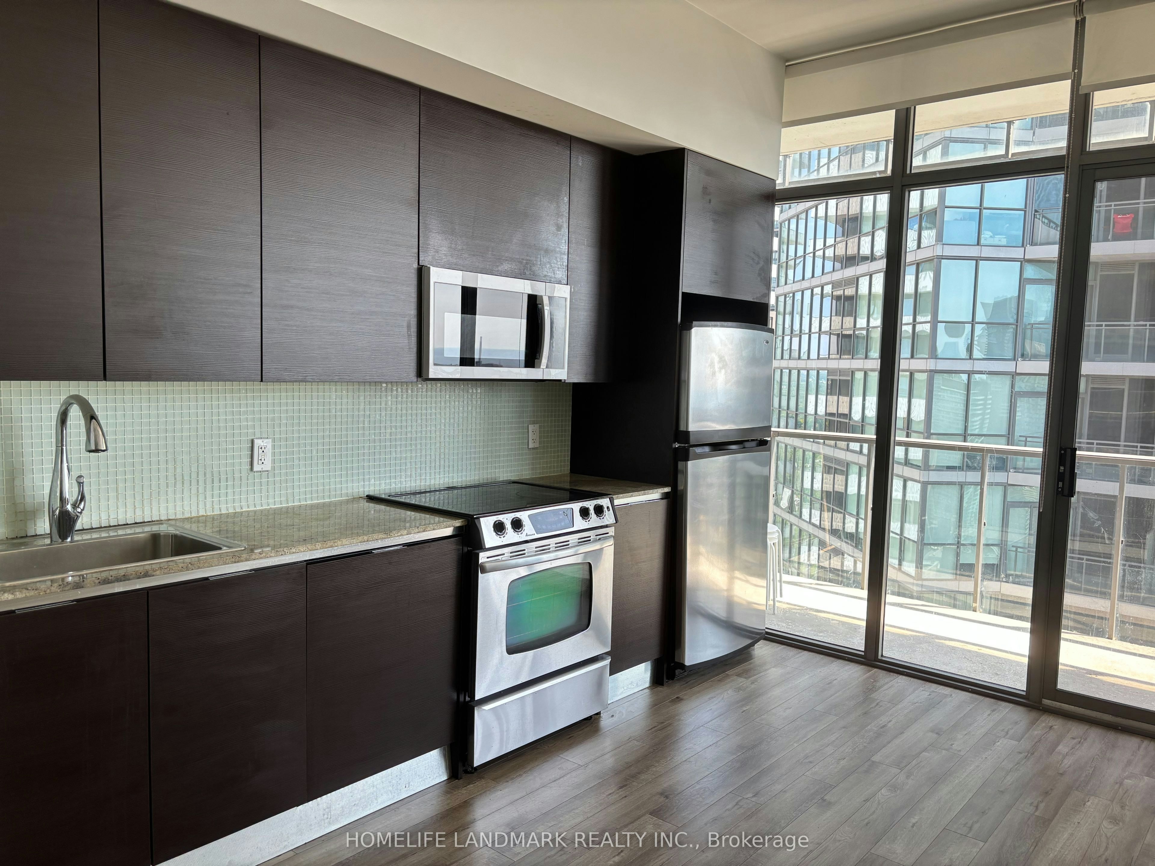 4210-33 Charles Street E, Toronto, ON, M4Y 0A2 - 2