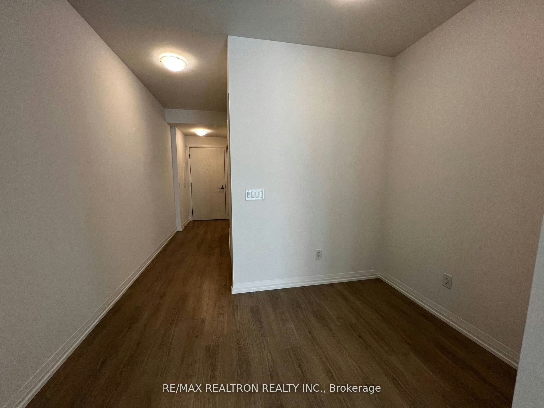 1210-8 Widmer Street, Toronto, ON, M5V 0W6 - 3