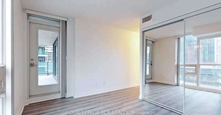 904-33 Bay Street, Toronto, ON, M5J 2Z3 - 13