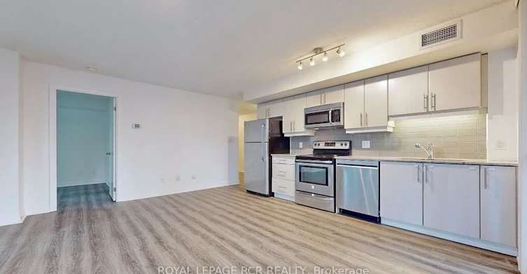 904-33 Bay Street, Toronto, ON, M5J 2Z3 - 6