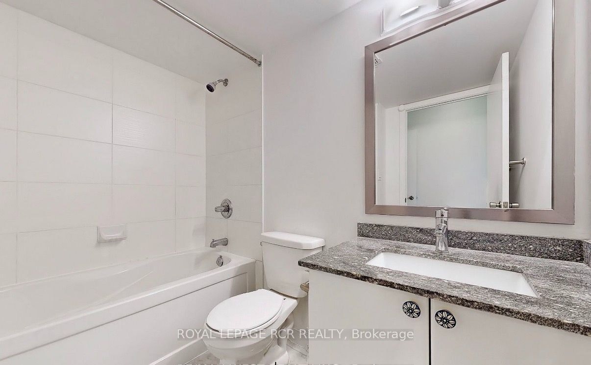 904-33 Bay Street, Toronto, ON, M5J 2Z3 - 7