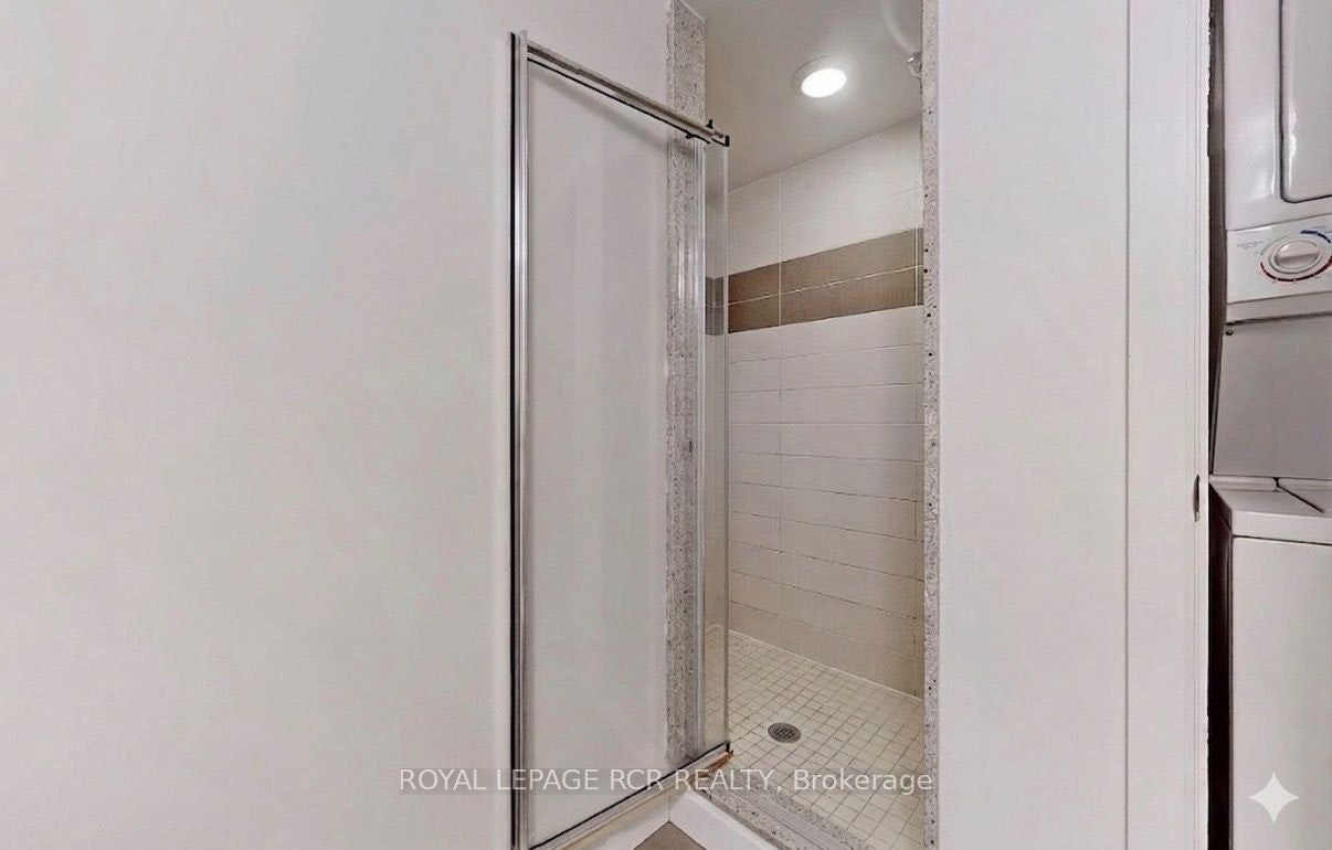 904-33 Bay Street, Toronto, ON, M5J 2Z3 - 10