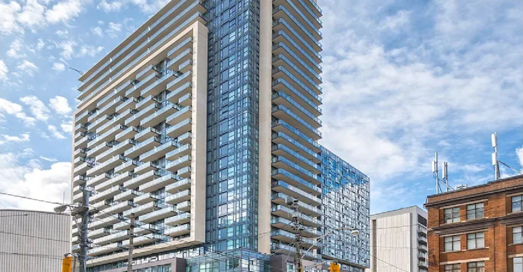404-570 Bay Street, Toronto, ON, M5G 2C5