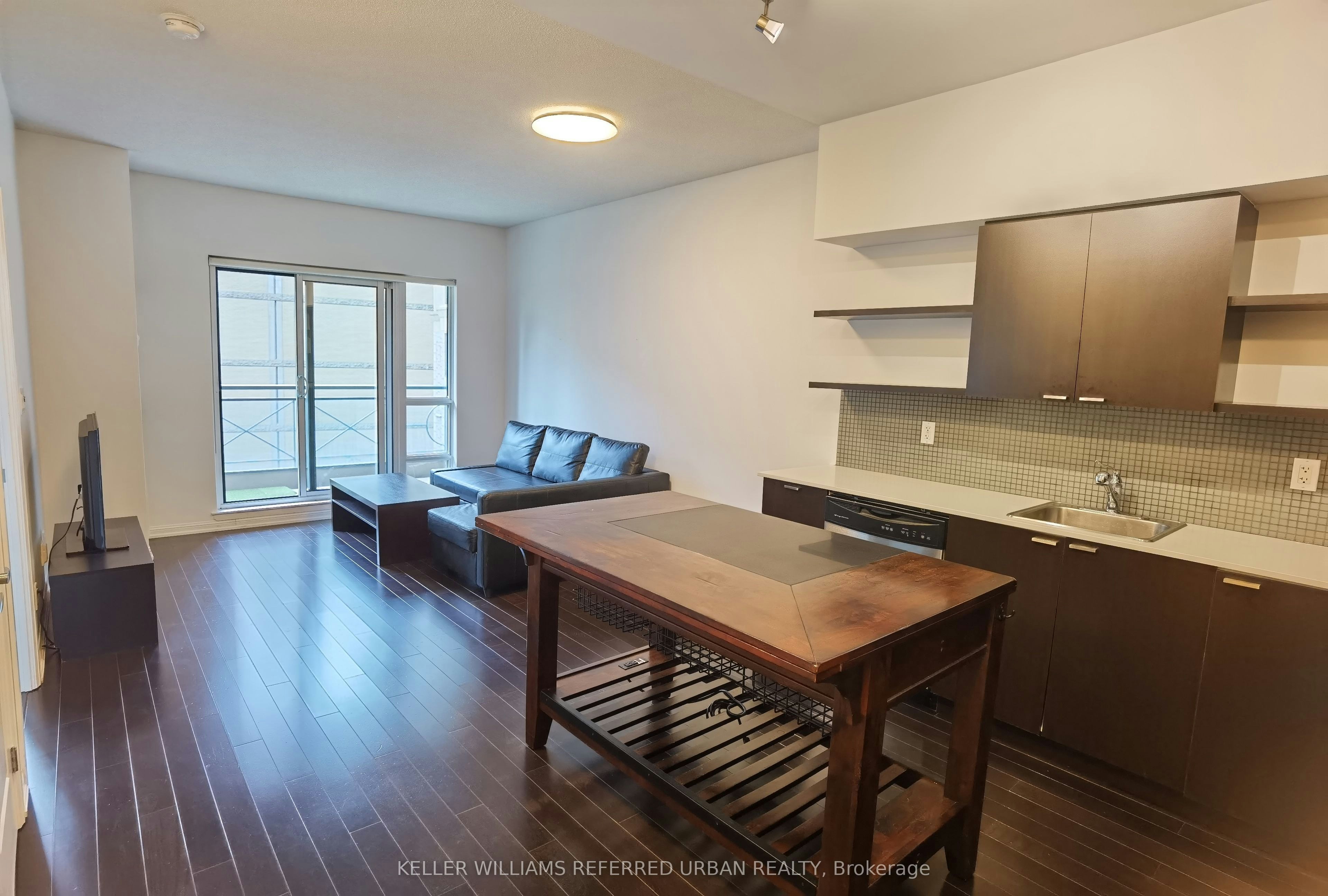 422-35 Hayden Street, Toronto, ON, M4Y 3C3