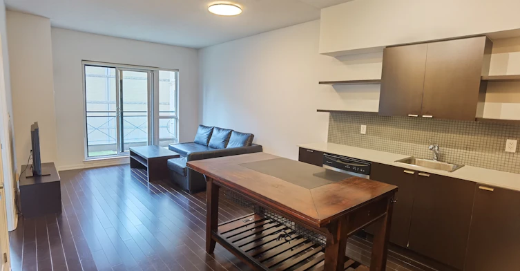 422-35 Hayden Street, Toronto, ON, M4Y 3C3