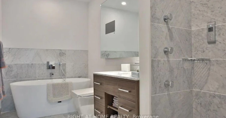 4208-488 University Avenue, Toronto, ON, M5G 0C1 - 18