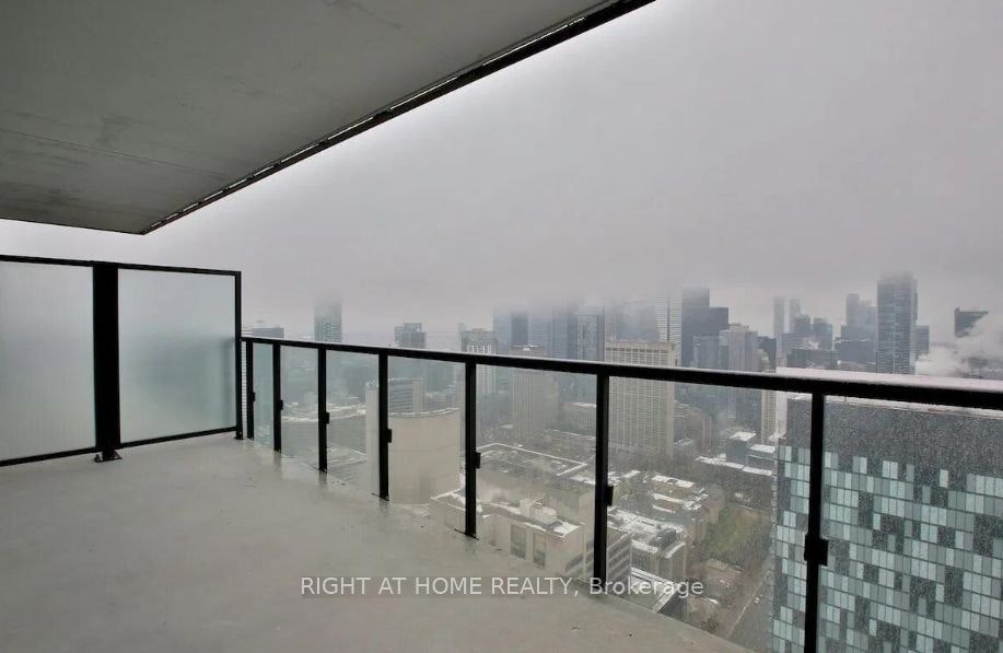 4208-488 University Avenue, Toronto, ON, M5G 0C1 - 13