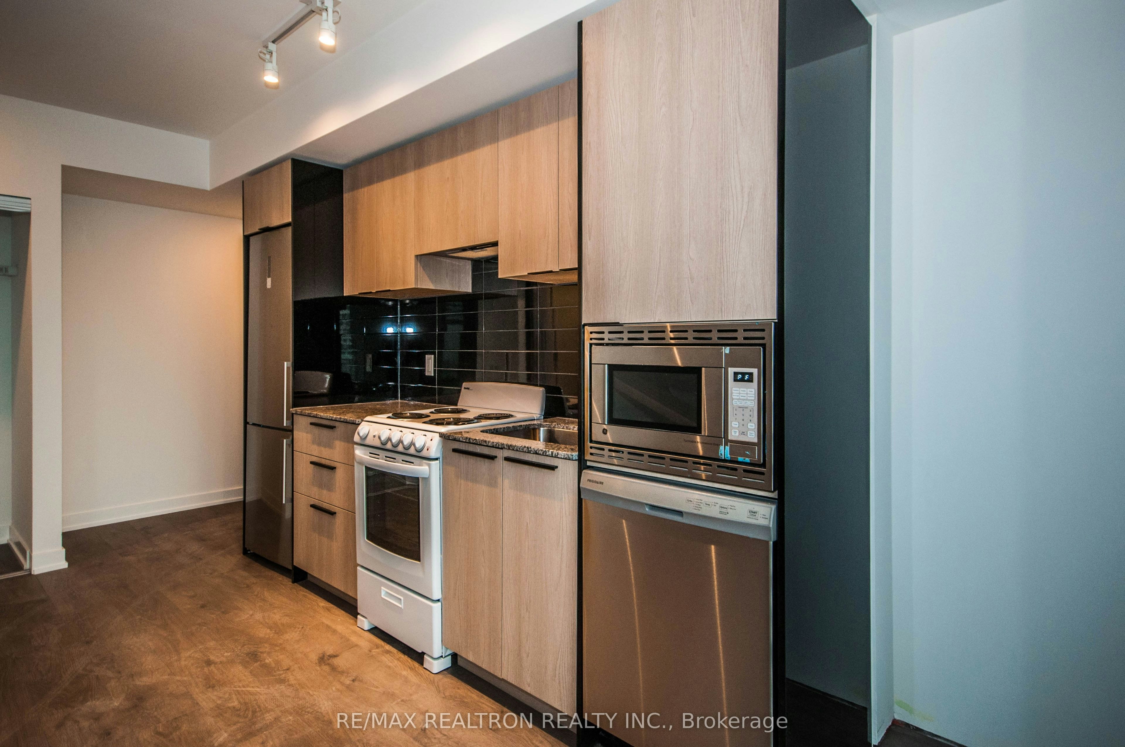 3007-501 Yonge Street, Toronto, ON, M4Y 0G8 - 5