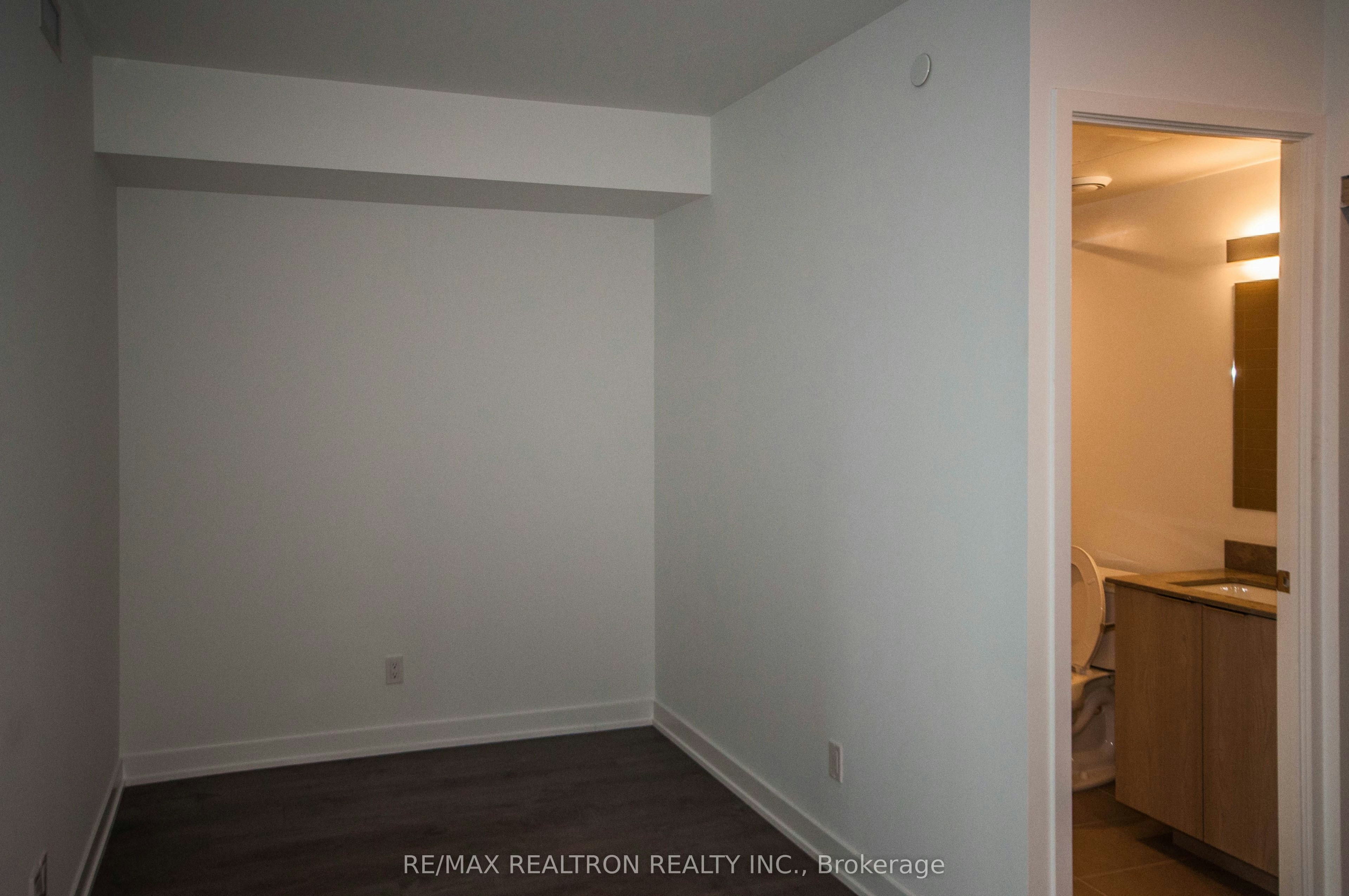 3007-501 Yonge Street, Toronto, ON, M4Y 0G8 - 10
