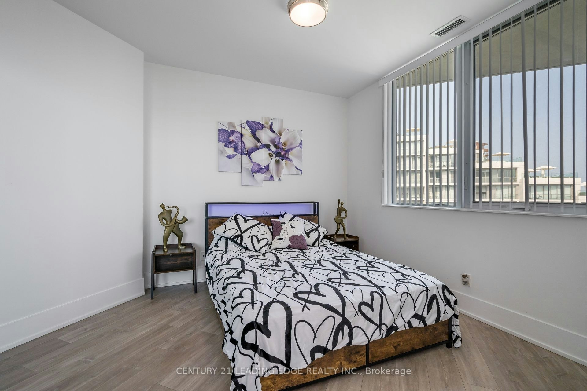 919-1 Edgewater Drive, Toronto, ON, M5A 0L1 - 13