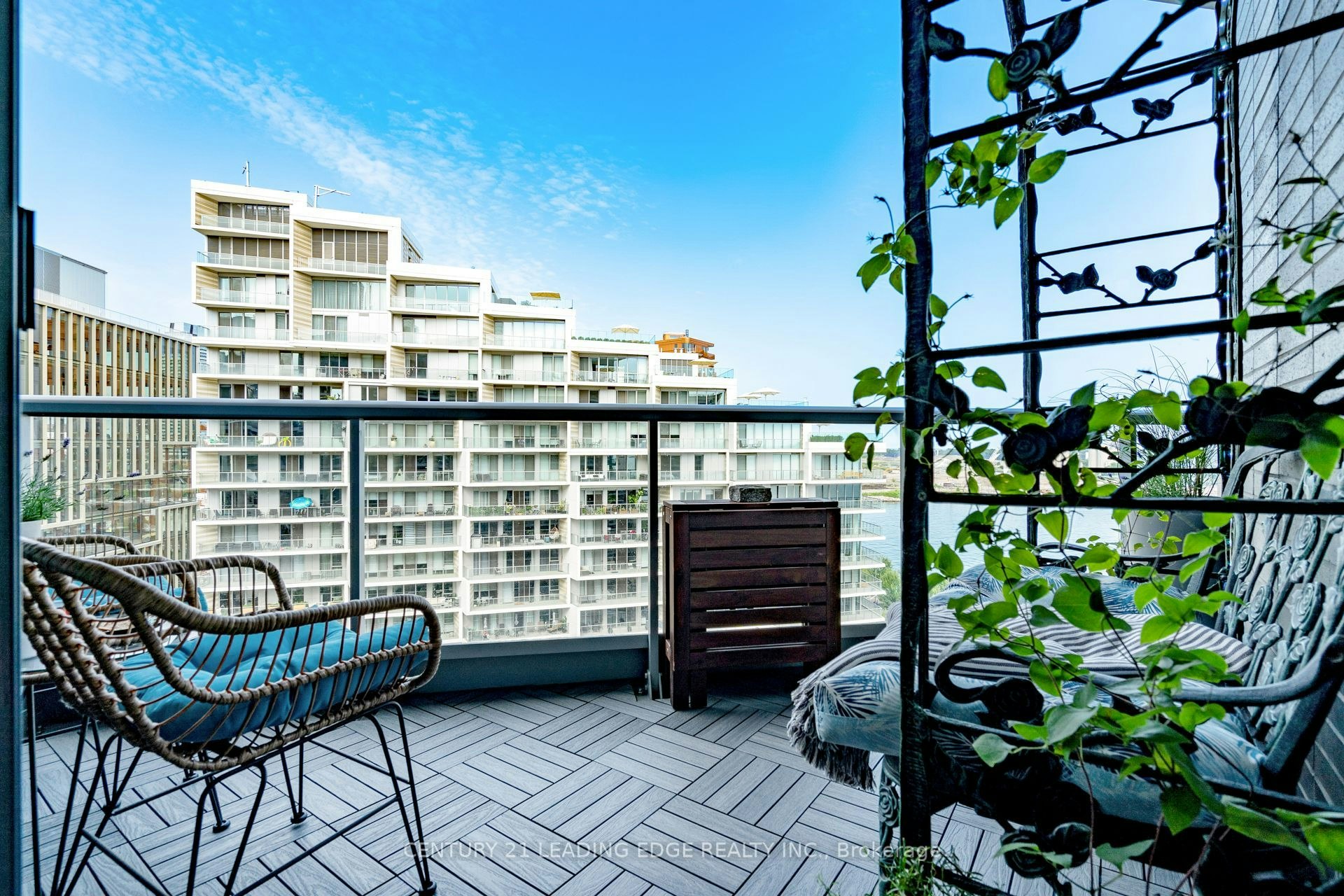 919-1 Edgewater Drive, Toronto, ON, M5A 0L1 - 19
