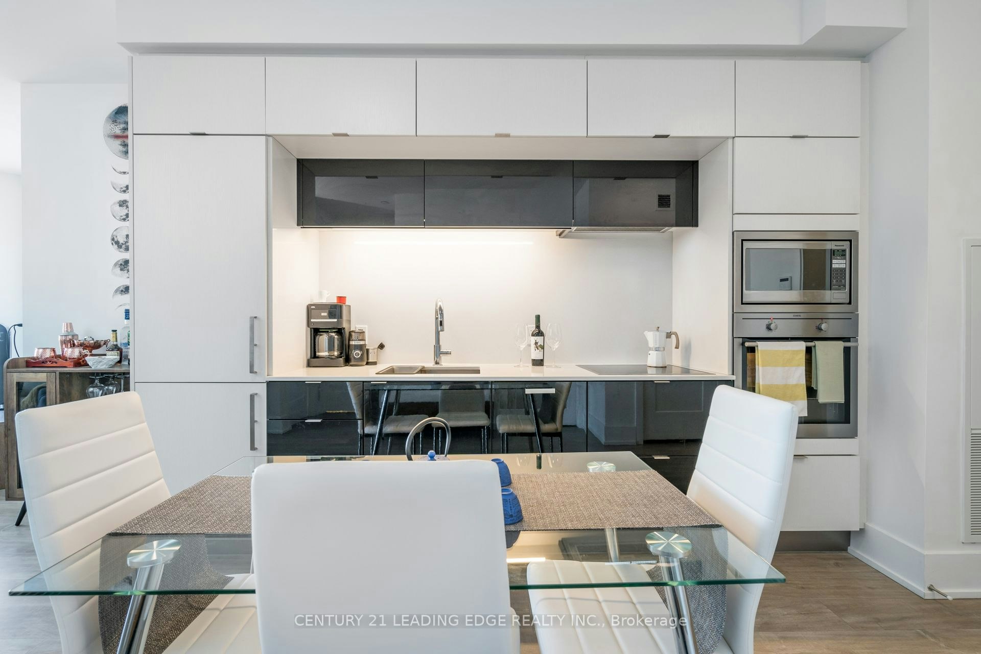 919-1 Edgewater Drive, Toronto, ON, M5A 0L1 - 9