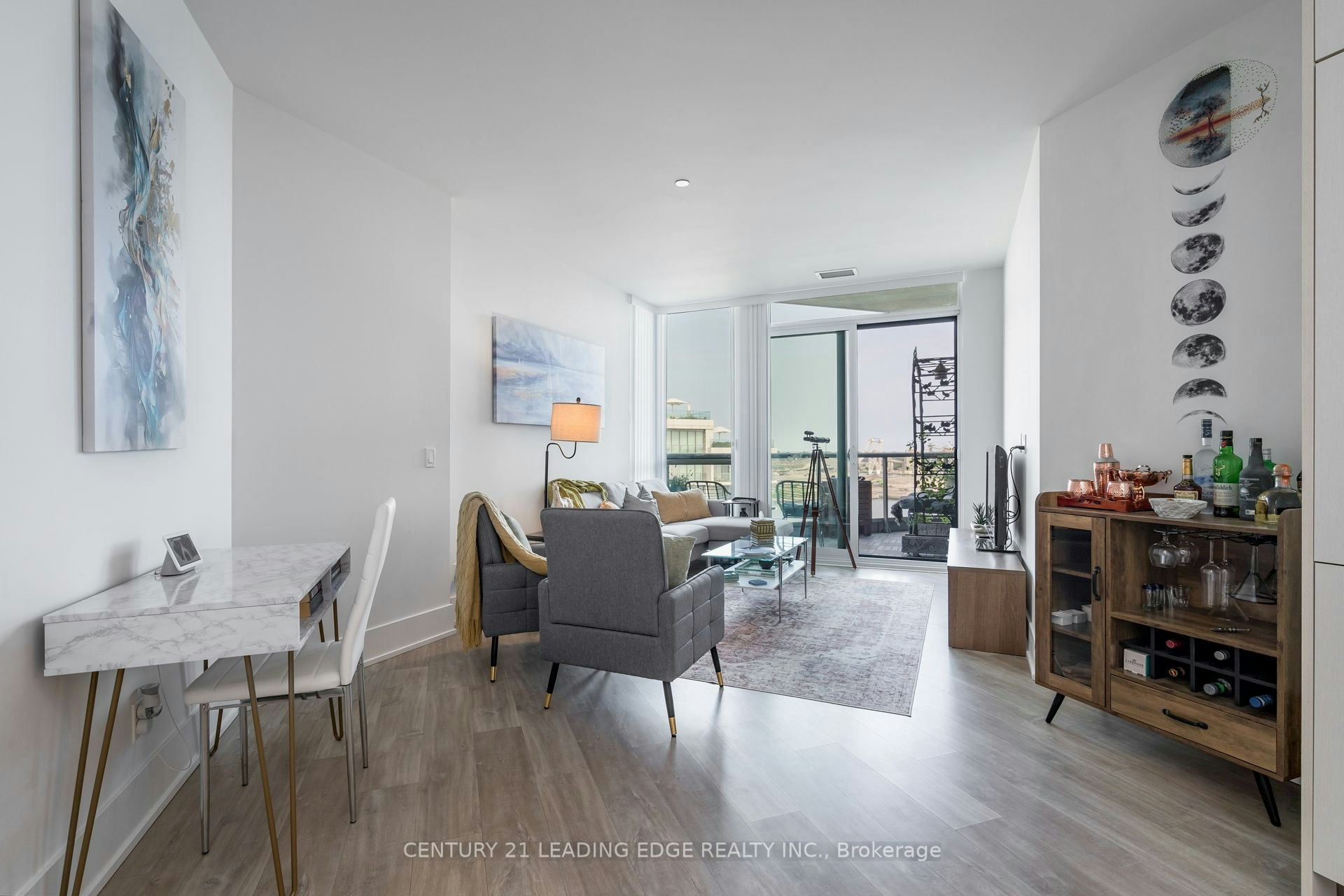 919-1 Edgewater Drive, Toronto, ON, M5A 0L1 - 4