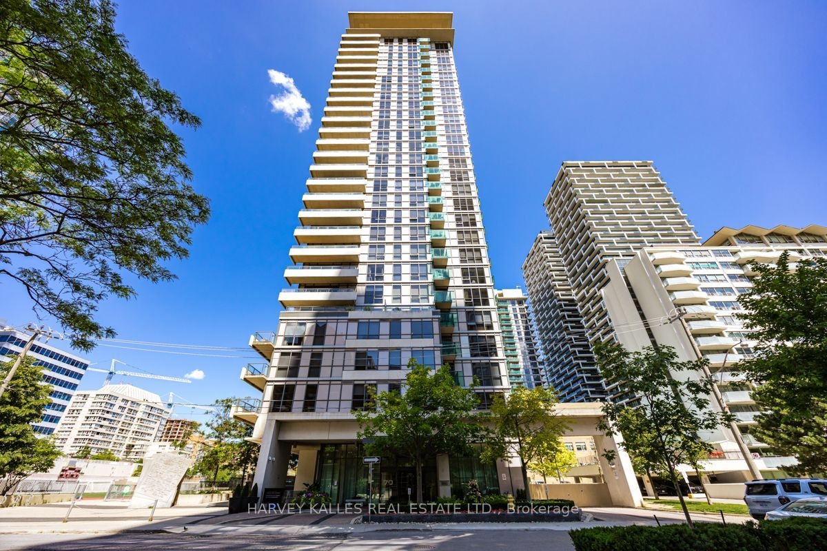 813-70 Roehampton Avenue, Toronto, ON, M4P 1R2