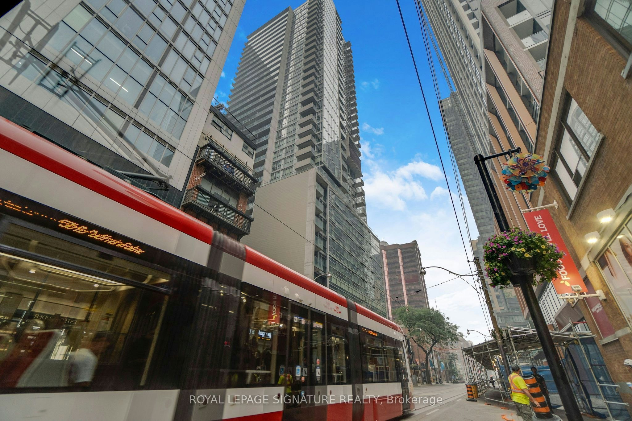 3210-375 King Street, Toronto, ON, M5V 1K5 - 3