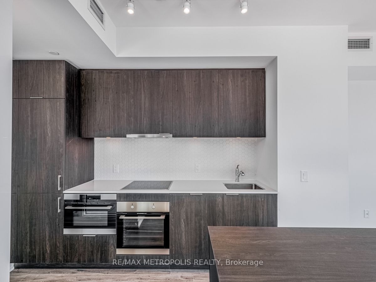 1508-158 Front Street E, Toronto, ON, M5A 0K9 - 16