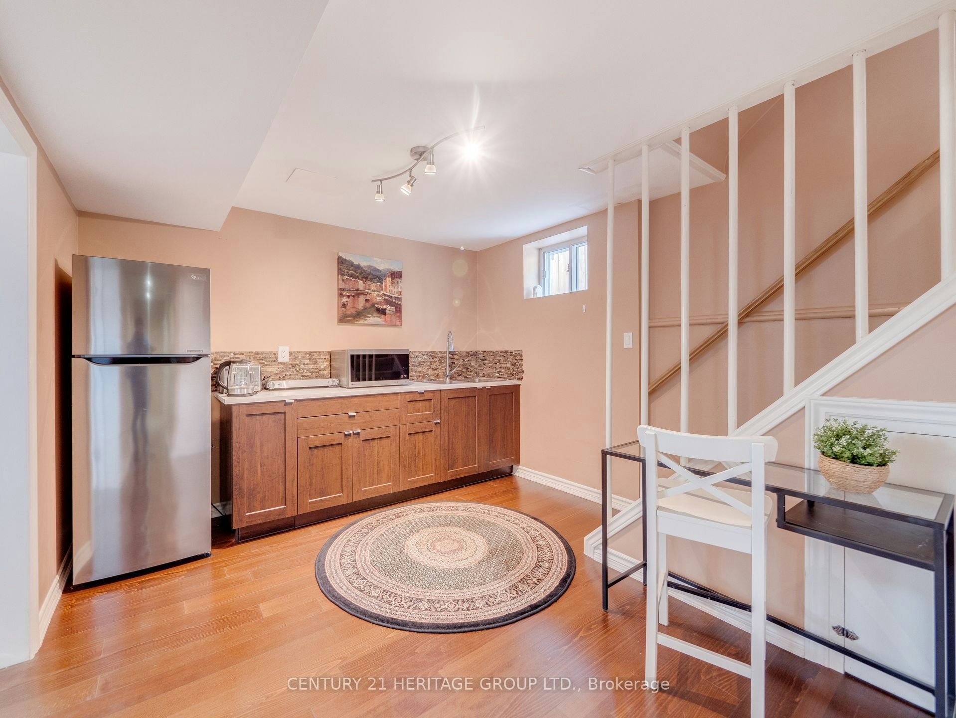 Room B-97 Allingham Gardens, Toronto, ON, M3H 1X9 - 2