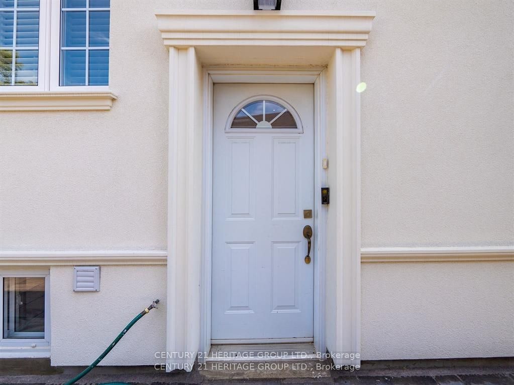Room B-97 Allingham Gardens, Toronto, ON, M3H 1X9 - 8