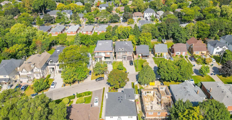 Room B-97 Allingham Gardens, Toronto, ON, M3H 1X9 - 9