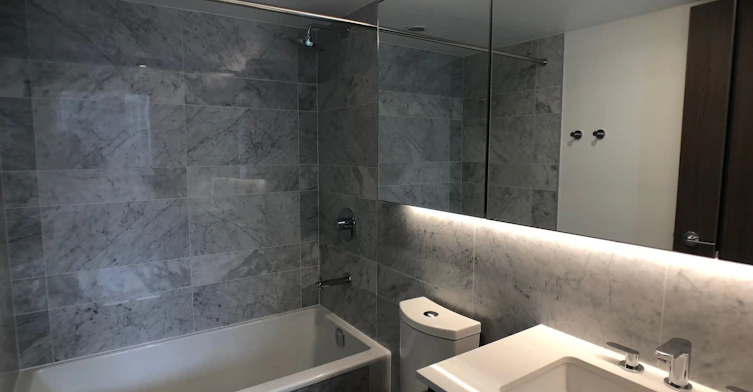 1202-17 Bathurst Street, Toronto, ON, M5V 1A5 - 12