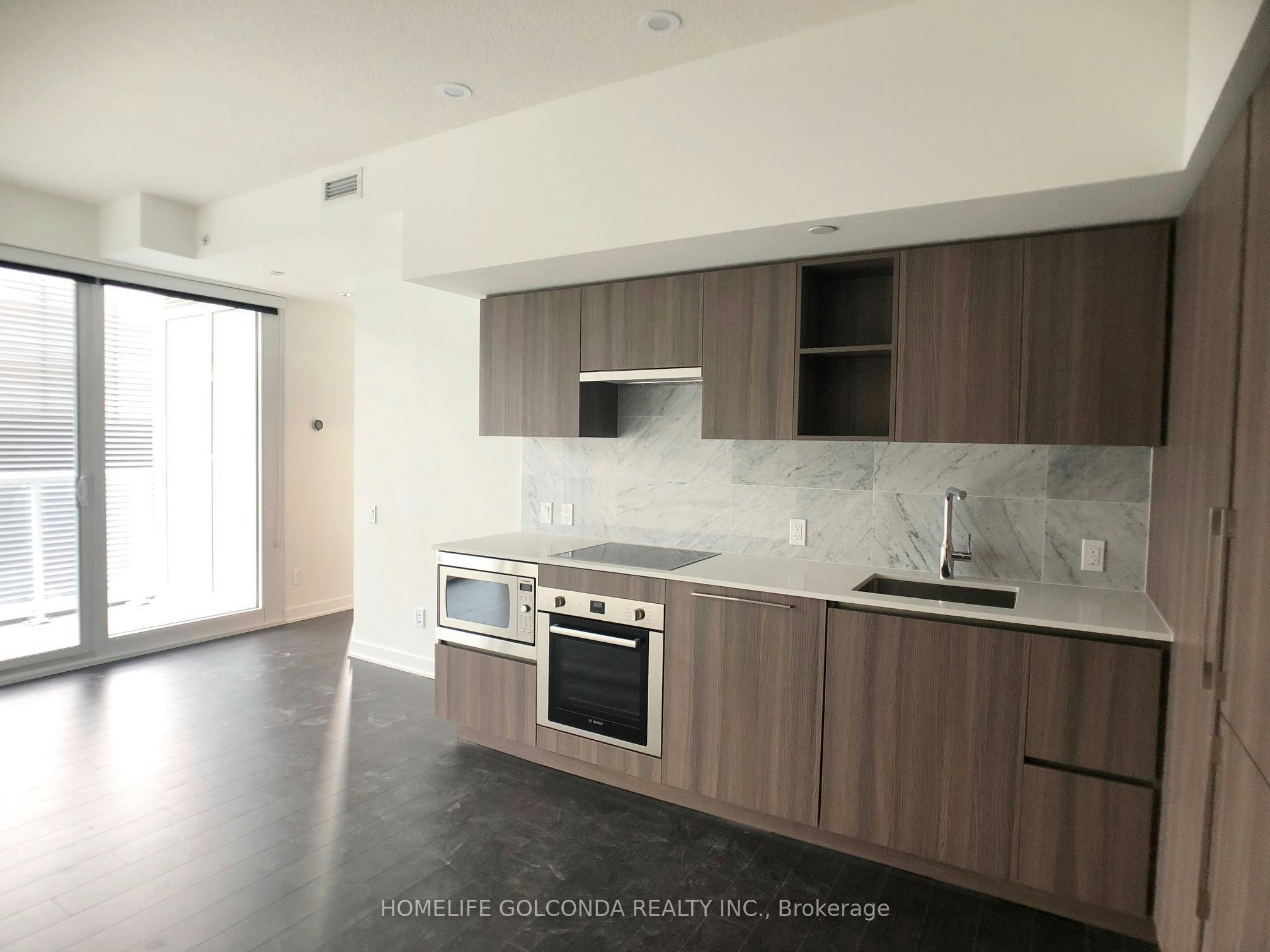 1202-17 Bathurst Street, Toronto, ON, M5V 1A5 - 2